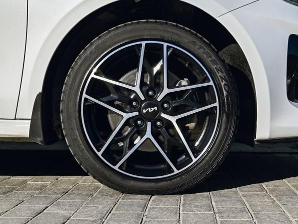 Kia Ceed III с пробегом 2020 года, цена 1 759 000 рублей, 149900 км, универсал, Автокод Объявления