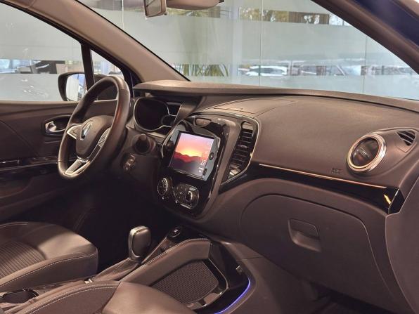 Renault Kaptur I Рестайлинг с пробегом 2021 года, цена 1 815 000 рублей, 41405 км, внедорожник, Автокод Объявления