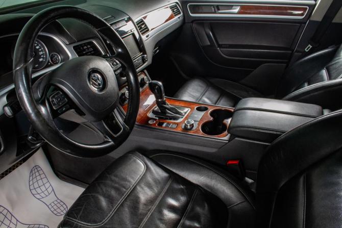 Volkswagen Touareg II с пробегом 2012 года, цена 1 599 000 рублей, 445000 км, внедорожник, Автокод Объявления