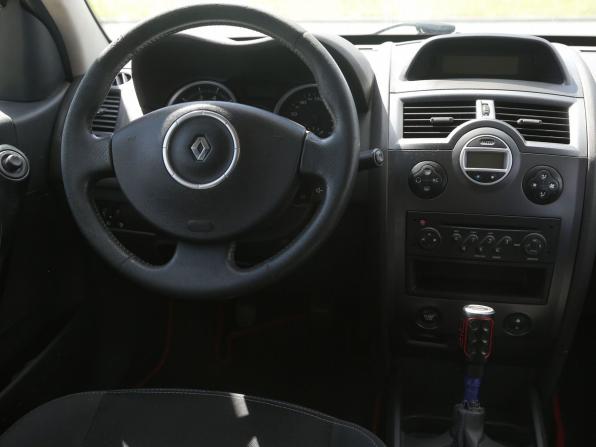 Renault Megane II Рестайлинг с пробегом 2008 года, цена 327 000 рублей, 308000 км, седан, Автокод Объявления