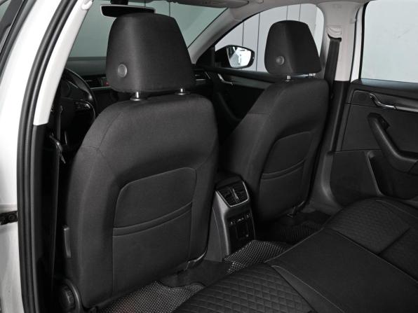 Skoda Octavia III (A7) Рестайлинг с пробегом 2017 года, цена 1 525 000 рублей, 255986 км, лифтбек, Автокод Объявления