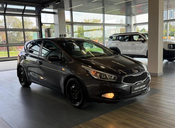 Kia Ceed II с пробегом 2014 года, цена 895 000 рублей, 207641 км, хэтчбек, Автокод Объявления
