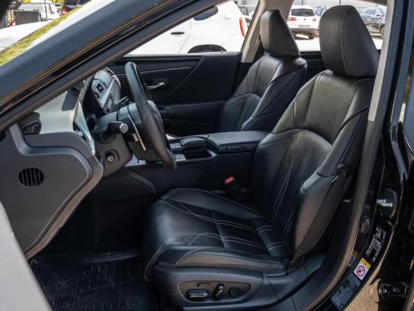Lexus ES VII с пробегом 2019 года, цена 4 100 000 рублей, 87495 км, седан, Автокод Объявления