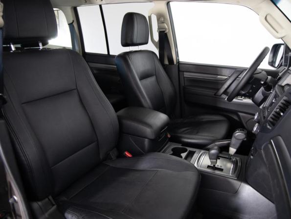 Mitsubishi Pajero IV Рестайлинг 1 с пробегом 2012 года, цена 2 099 000 рублей, 198618 км, внедорожник, Автокод Объявления