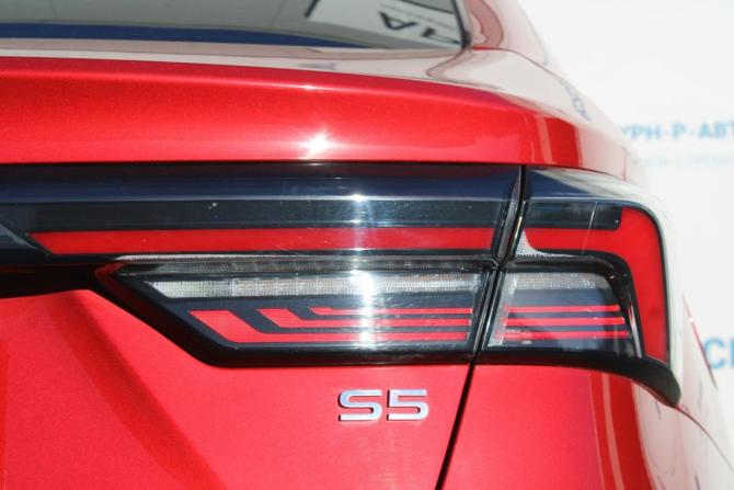 Omoda S5 с пробегом 2023 года, цена 1 359 000 рублей, 65000 км, седан, Автокод Объявления