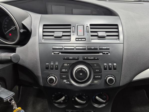 Mazda 3 II (BL) Рестайлинг с пробегом 2013 года, цена 1 070 000 рублей, 127000 км, седан, Автокод Объявления