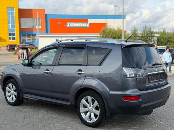 Mitsubishi Outlander II Рестайлинг с пробегом 2010 года, цена 1 250 000 рублей, 255243 км, внедорожник, Автокод Объявления