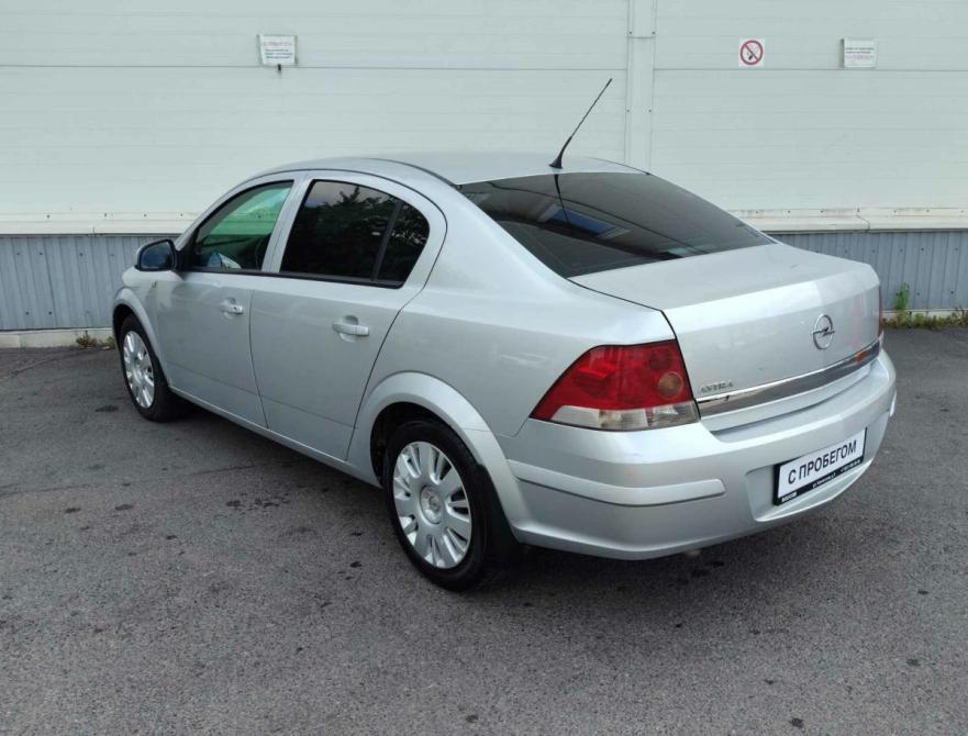 Opel Astra H Рестайлинг Санкт-Петербург  - изображение 4