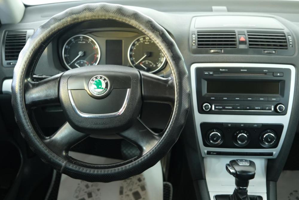Skoda Octavia II (A5) Рестайлинг Омск  - изображение 10