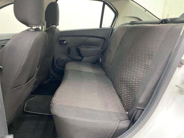 Renault Logan II с пробегом 2018 года, цена 719 000 рублей, 138894 км, седан, Автокод Объявления