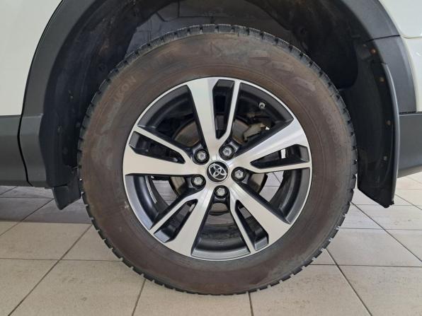 Toyota RAV4 IV (XA40) Рестайлинг с пробегом 2017 года, цена 1 875 000 рублей, 185365 км, внедорожник, Автокод Объявления