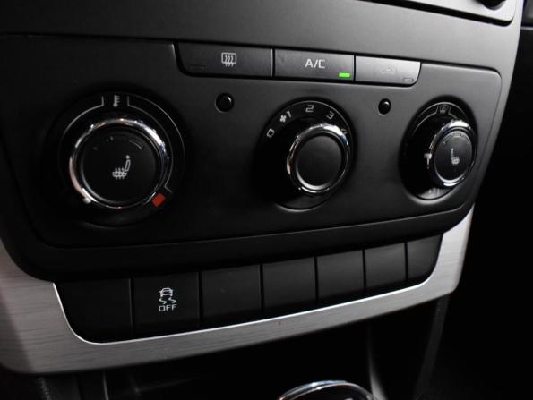 Skoda Yeti I Рестайлинг с пробегом 2014 года, цена 949 000 рублей, 177273 км, внедорожник, Автокод Объявления