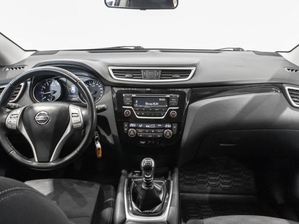 Nissan Qashqai II с пробегом 2017 года, цена 1 648 400 рублей, 110469 км, внедорожник, Автокод Объявления