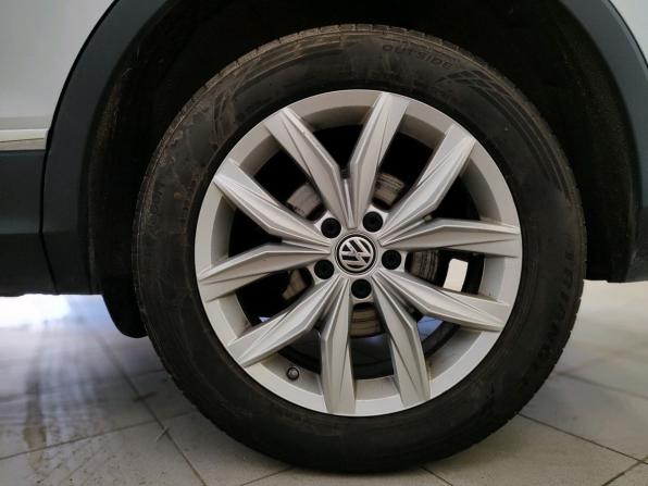 Volkswagen Tiguan II с пробегом 2018 года, цена 2 329 000 рублей, 180135 км, внедорожник, Автокод Объявления