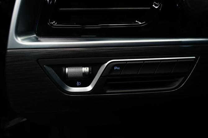 Geely Tugella I Рестайлинг с пробегом 2023 года, цена 3 194 000 рублей, 38105 км, внедорожник, Автокод Объявления