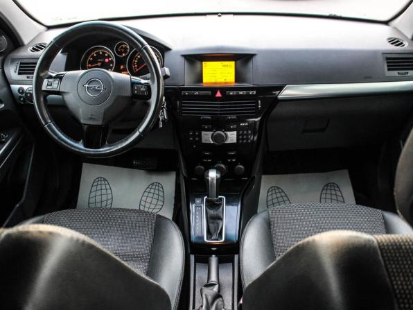 Opel Astra H Рестайлинг с пробегом 2010 года, цена 542 200 рублей, 119500 км, седан, Автокод Объявления