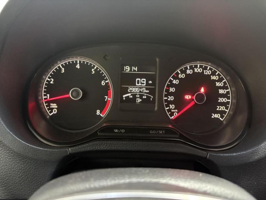 Volkswagen Polo V Рестайлинг Курск  - изображение 10