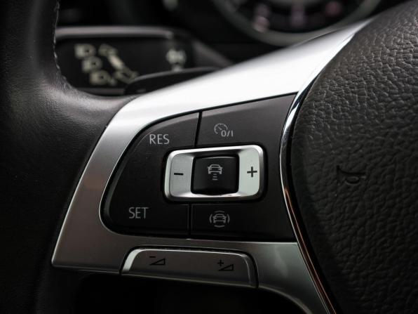 Volkswagen Touareg III с пробегом 2018 года, цена 4 798 000 рублей, 119000 км, внедорожник, Автокод Объявления