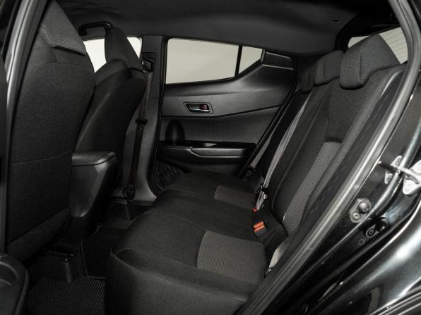 Toyota C-HR I с пробегом 2017 года, цена 1 640 300 рублей, 77493 км, внедорожник, Автокод Объявления