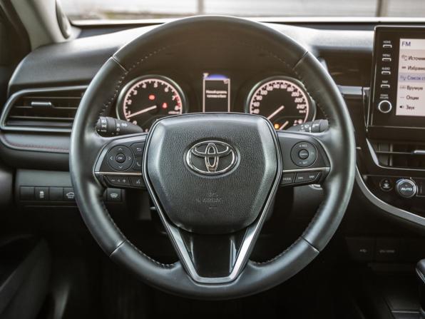 Toyota Camry VIII (XV70) Рестайлинг с пробегом 2021 года, цена 2 998 000 рублей, 72720 км, седан, Автокод Объявления