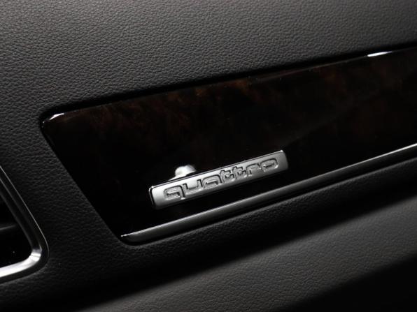 Audi Q3 I (8U) Рестайлинг с пробегом 2015 года, цена 2 099 000 рублей, 92608 км, внедорожник, Автокод Объявления