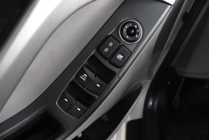 Hyundai Elantra V (MD) Рестайлинг с пробегом 2015 года, цена 1 089 000 рублей, 172964 км, седан, Автокод Объявления