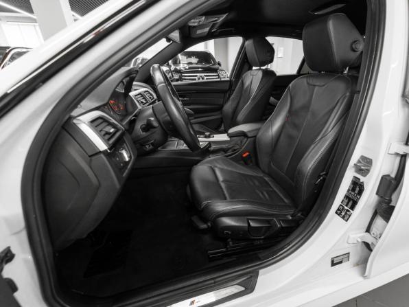 BMW 3 серии VI (F3x) Рестайлинг с пробегом 2018 года, цена 2 660 000 рублей, 133690 км, седан, Автокод Объявления