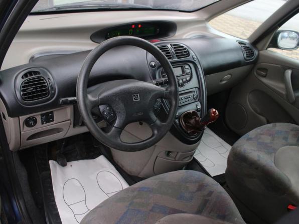 Citroen Xsara Picasso с пробегом 2001 года, цена 250 000 рублей, 261653 км, компактвэн, Автокод Объявления