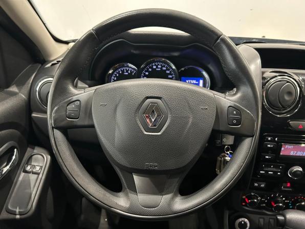Renault Duster I Рестайлинг с пробегом 2015 года, цена 1 049 000 рублей, 131070 км, внедорожник, Автокод Объявления