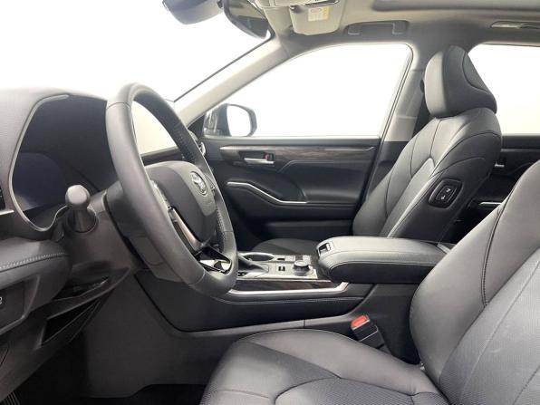 Toyota Highlander IV (XU70) с пробегом 2025 года, цена 5 450 000 рублей, 47 км, внедорожник, Автокод Объявления