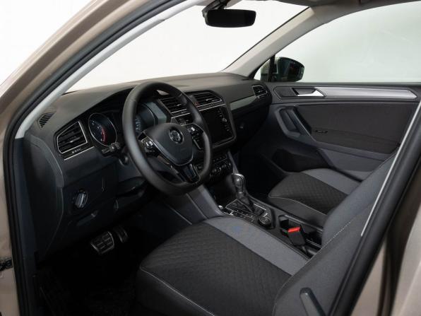 Volkswagen Tiguan II с пробегом 2018 года, цена 2 188 000 рублей, 169465 км, внедорожник, Автокод Объявления
