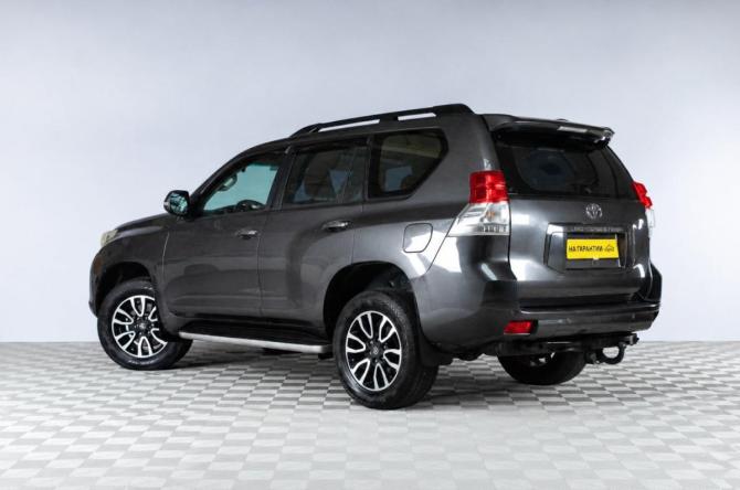 Toyota Land Cruiser Prado 150 Series с пробегом 2011 года, цена 2 629 000 рублей, 281000 км, внедорожник, Автокод Объявления