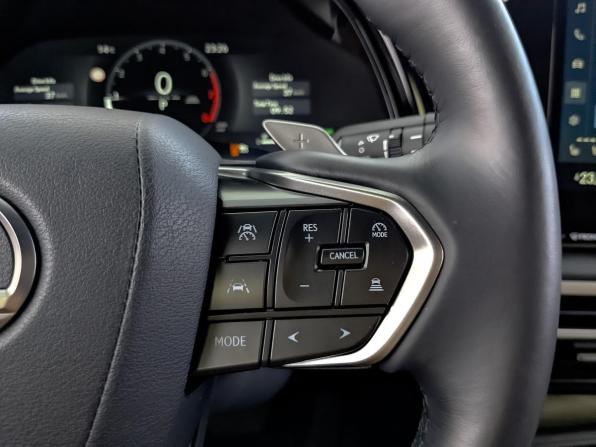 Lexus RX V с пробегом 2025 года, цена 7 510 000 рублей, 14995 км, внедорожник, Автокод Объявления