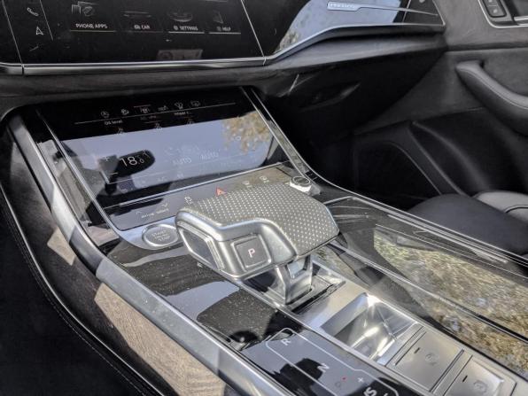 Audi Q8 I (4M) с пробегом 2018 года, цена 5 290 000 рублей, 105167 км, внедорожник, Автокод Объявления