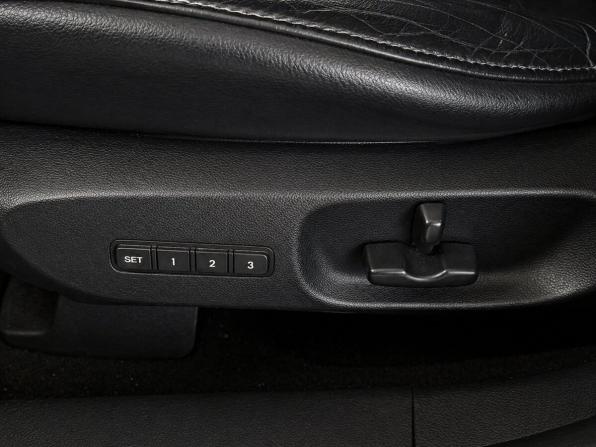 Mazda CX-7 I Рестайлинг с пробегом 2011 года, цена 950 000 рублей, 194216 км, внедорожник, Автокод Объявления