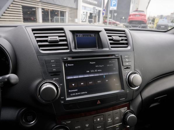 Toyota Highlander II (XU40) Рестайлинг с пробегом 2012 года, цена 1 887 000 рублей, 277905 км, внедорожник, Автокод Объявления