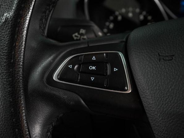 Ford Focus III Рестайлинг с пробегом 2018 года, цена 1 239 000 рублей, 106155 км, седан, Автокод Объявления
