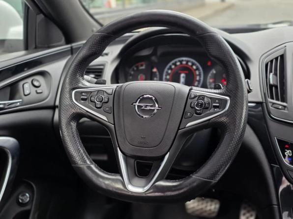 Opel Insignia I Рестайлинг с пробегом 2014 года, цена 1 230 000 рублей, 220580 км, универсал, Автокод Объявления