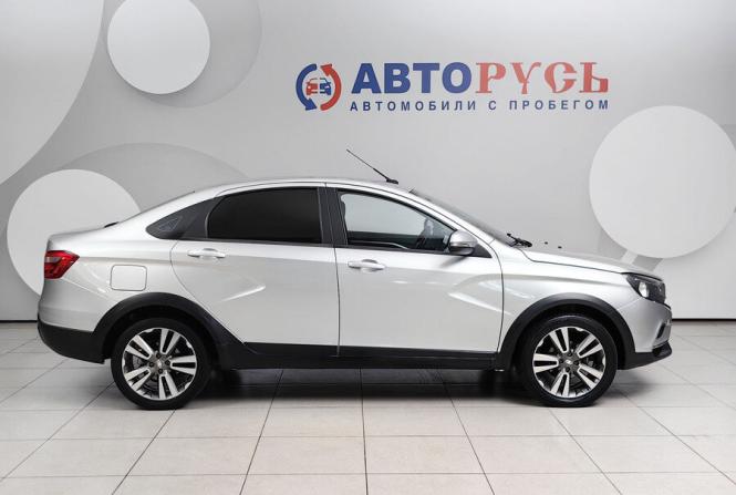 Lada (ВАЗ) Vesta I с пробегом 2021 года, цена 999 000 рублей, 125000 км, седан, Автокод Объявления