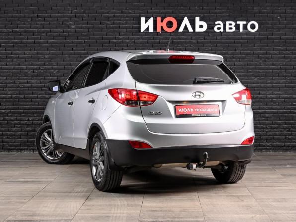 Hyundai ix35 I Рестайлинг с пробегом 2014 года, цена 950 000 рублей, 270077 км, внедорожник, Автокод Объявления