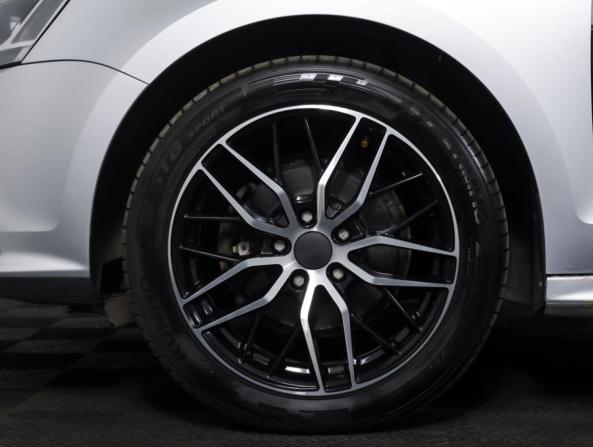 Volkswagen Jetta VI Рестайлинг с пробегом 2015 года, цена 950 000 рублей, 213279 км, седан, Автокод Объявления
