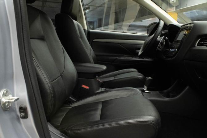 Mitsubishi Outlander III с пробегом 2012 года, цена 1 550 000 рублей, 116172 км, внедорожник, Автокод Объявления
