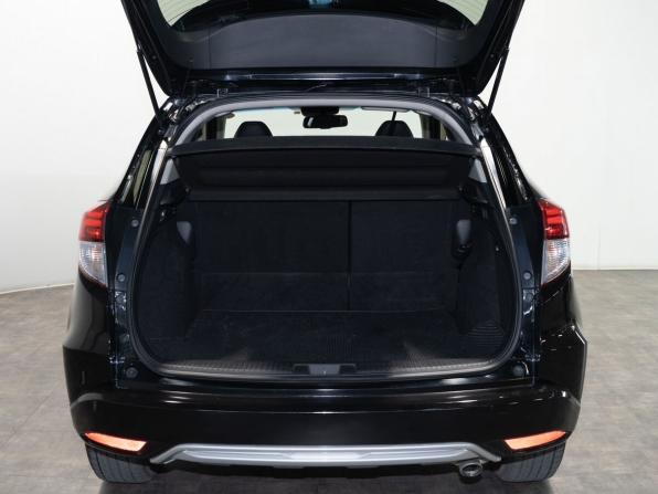 Honda Vezel I с пробегом 2014 года, цена 1 370 000 рублей, 132800 км, внедорожник, Автокод Объявления