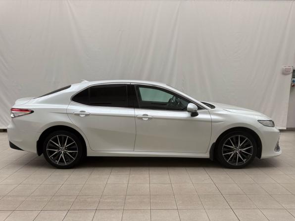 Toyota Camry VIII (XV70) Рестайлинг с пробегом 2021 года, цена 2 950 000 рублей, 93763 км, седан, Автокод Объявления