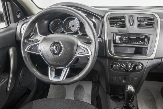 Renault Logan II Рестайлинг с пробегом 2020 года, цена 839 000 рублей, 198000 км, седан, Автокод Объявления