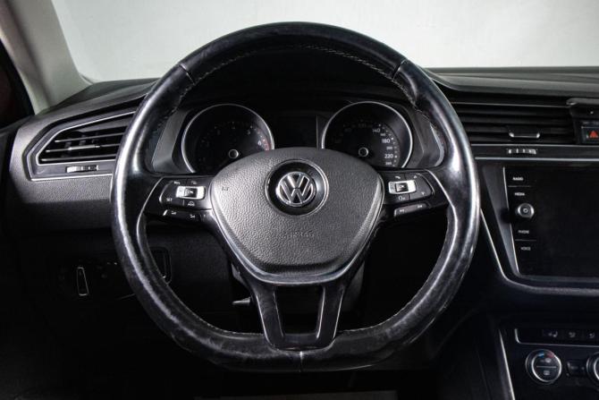 Volkswagen Tiguan II с пробегом 2017 года, цена 2 399 000 рублей, 243000 км, внедорожник, Автокод Объявления