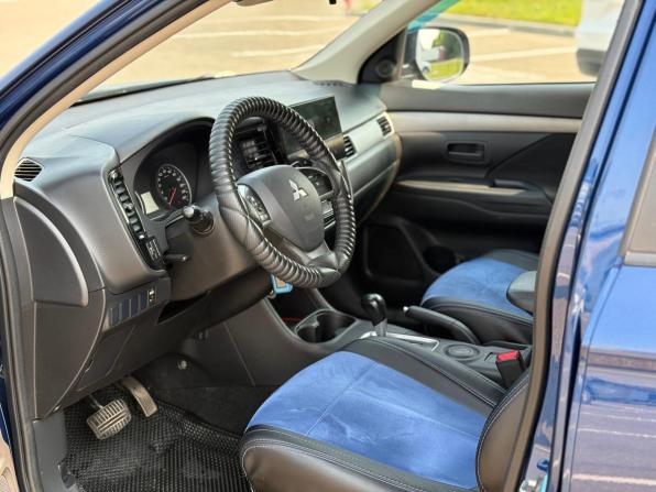 Mitsubishi Outlander III Рестайлинг с пробегом 2014 года, цена 1 362 000 рублей, 206555 км, внедорожник, Автокод Объявления
