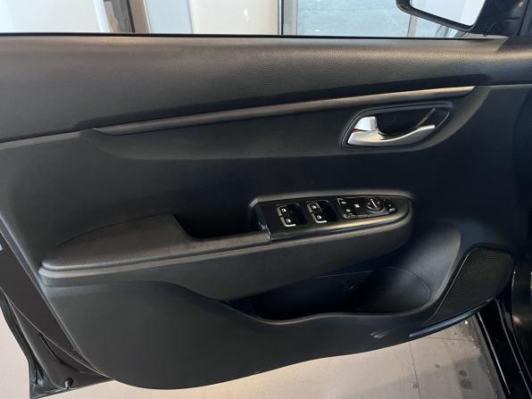 Kia Rio IV с пробегом 2017 года, цена 1 265 000 рублей, 98419 км, седан, Автокод Объявления