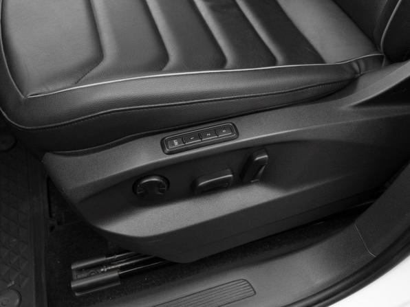 Volkswagen Tiguan II Рестайлинг с пробегом 2021 года, цена 3 500 000 рублей, 66433 км, внедорожник, Автокод Объявления