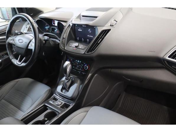 Ford Kuga II Рестайлинг с пробегом 2017 года, цена 1 655 000 рублей, 133359 км, внедорожник, Автокод Объявления